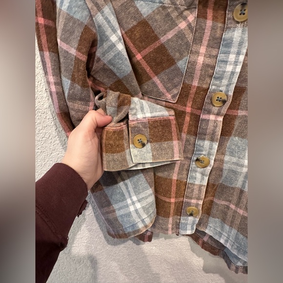 Originality Plaid Collared Button Front Shacket Brown Blue White Size Small - Picture 5 of 8